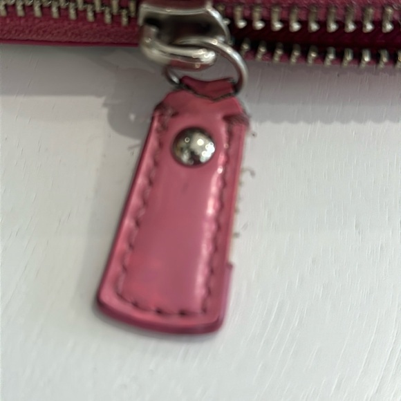 Coach Multicolor Signature Wallet - Picture 10 of 11